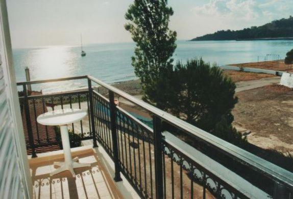 Poros House Hotel Екстер'єр фото